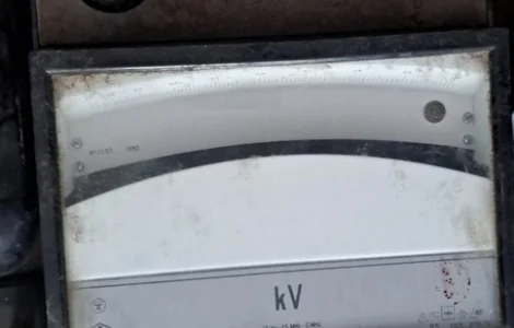 Вольтметры С502