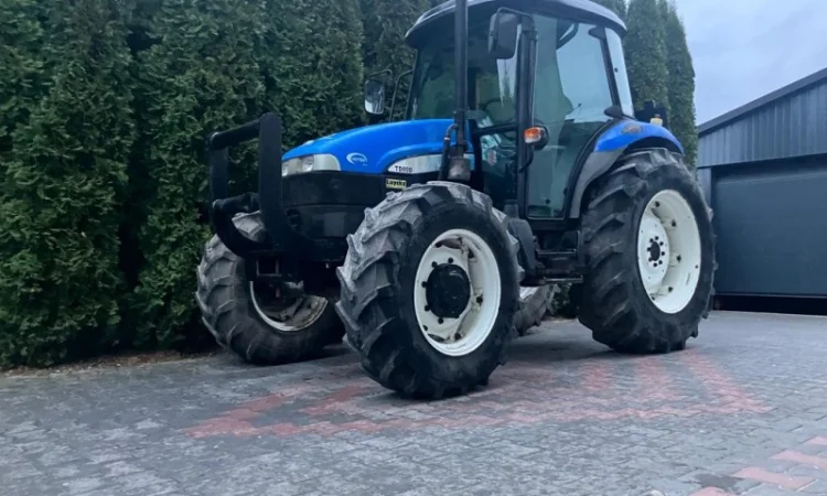 Трактор New Holland 2006 всього 2150 мотогодин - фото № 16