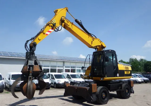 Колесный экскаватор JCB JC 200 W - фото № 1