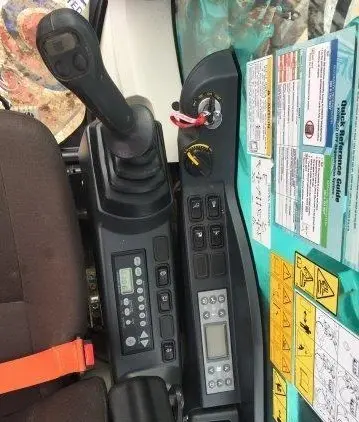 Гусеничный экскаватор Kobelco SK210LC - фото № 14