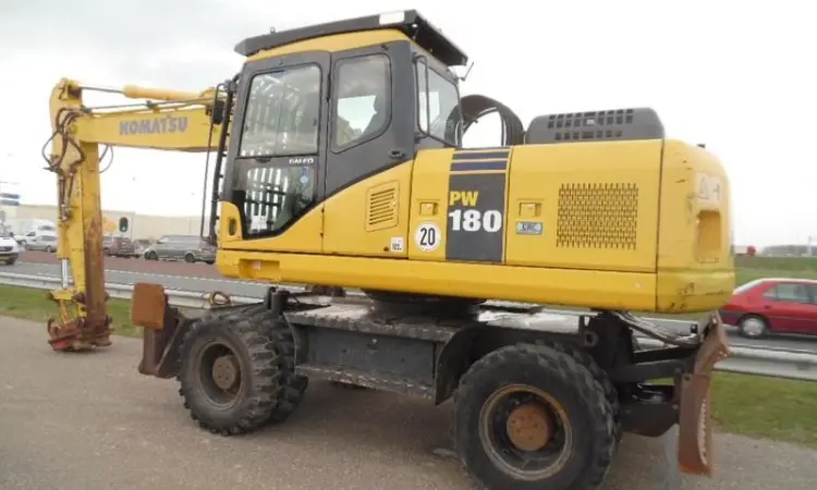 Колесный экскаватор Komatsu PW180-7EO - фото № 2