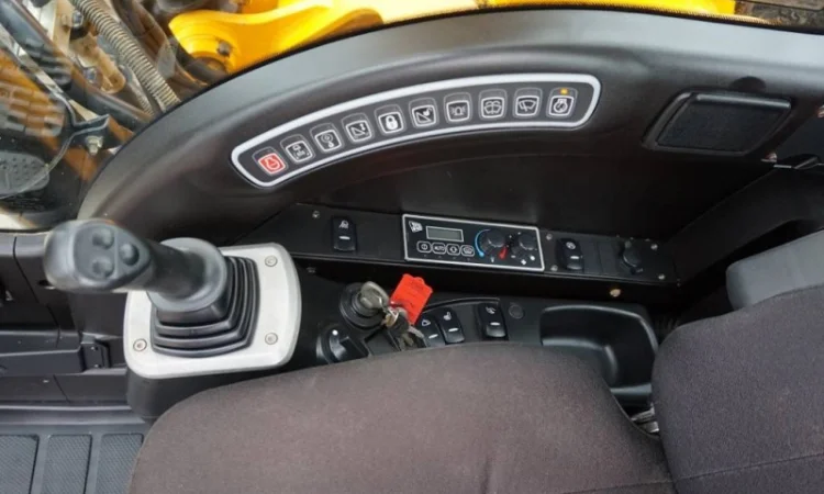 Гусеничный экскаватор JCB JS 290 LC - фото № 13