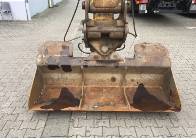 Гусеничный экскаватор New Holland E265B - фото № 6