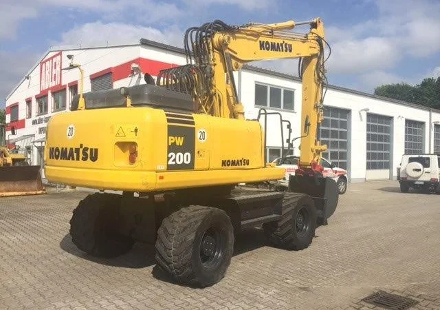 Колесный экскаватор Komatsu PW200 - фото № 7