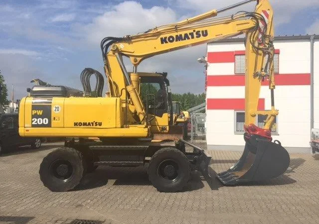 Колесный экскаватор Komatsu PW200 - фото № 8