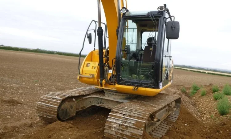 Гусеничный экскаватор JCB JS130LC - фото № 2