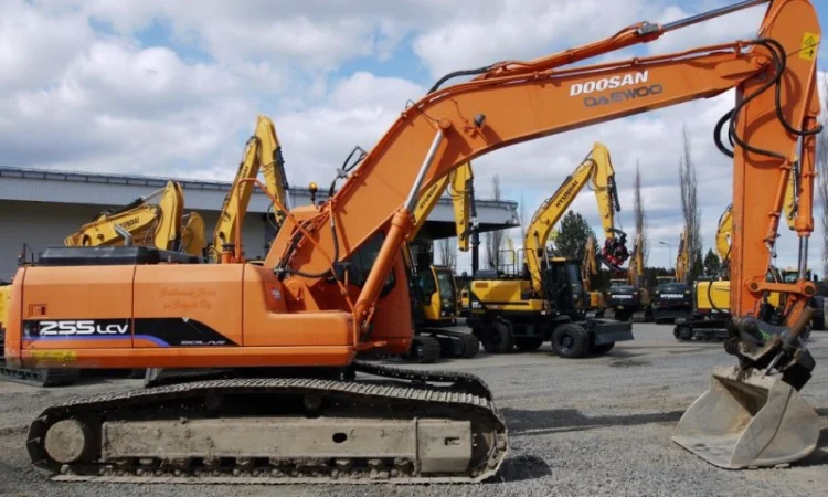 Гусеничные экскаватор Doosan Solar 255LC V - фото № 2
