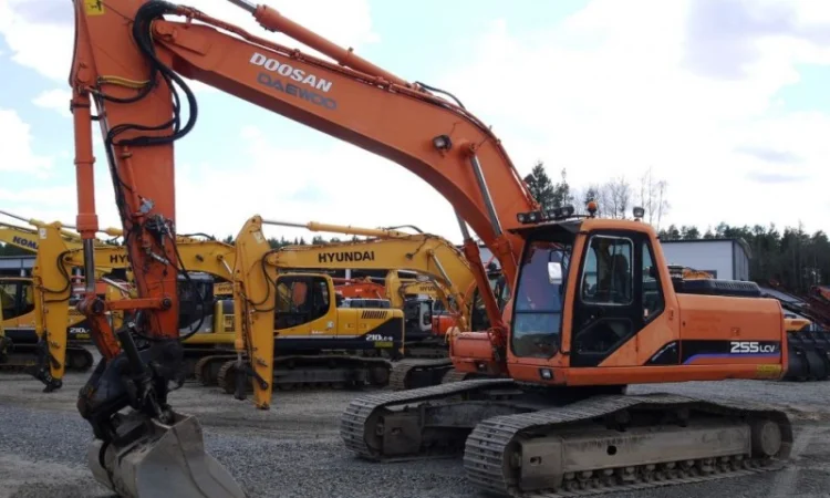Гусеничные экскаватор Doosan Solar 255LC V - фото № 7