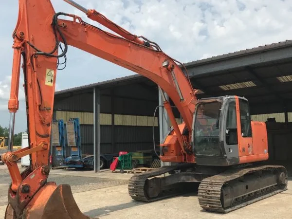 Гусеничный экскаватор Hitachi ZX 225 US LC - фото № 4
