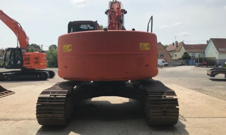 Гусеничный экскаватор Hitachi ZX 225 US LC - фото № 5