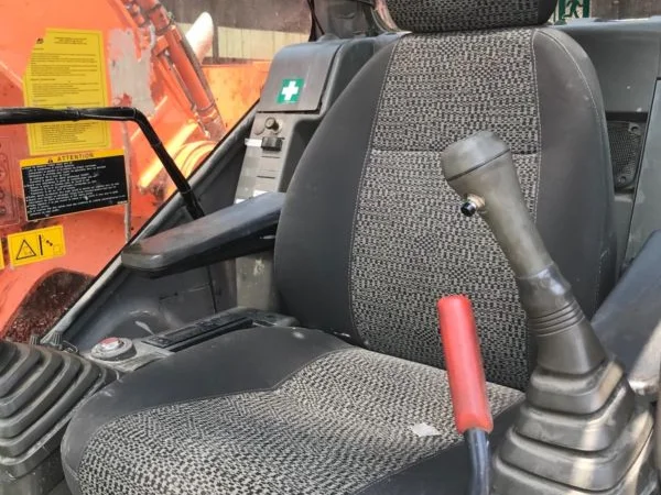 Гусеничный экскаватор Hitachi ZX 225 US LC - фото № 8