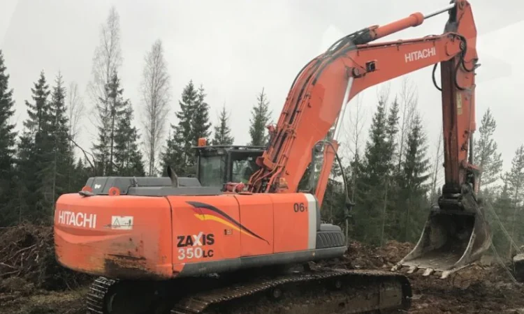 Гусеничный экскаватор Hitachi ZX 350 LC 2006 года - фото № 1