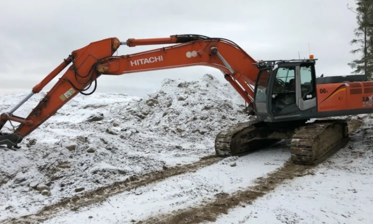 Гусеничный экскаватор Hitachi ZX 350 LC 2006 года - фото № 8