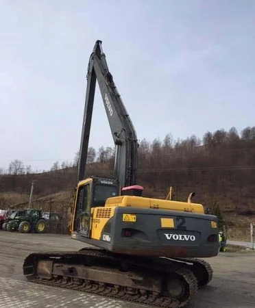 Гусеничный экскаватор Volvo EC240BLR - фото № 2