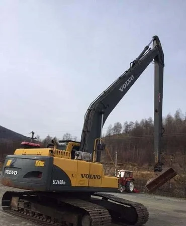 Гусеничный экскаватор Volvo EC240BLR - фото № 3