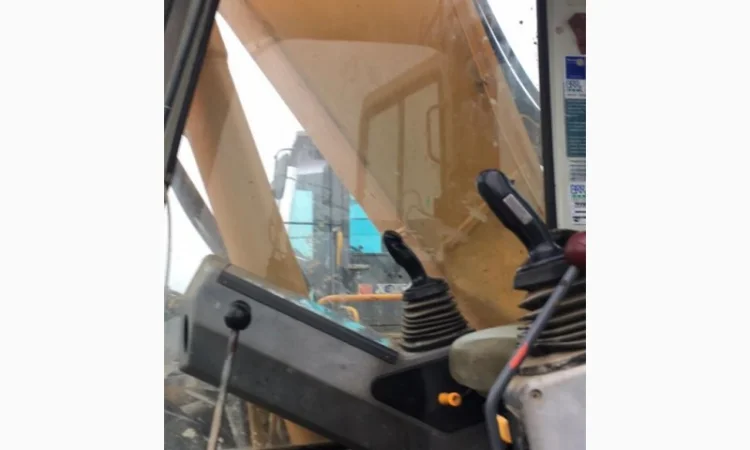 Гусеничный экскаватор Liebherr A912. В наличии - фото № 1