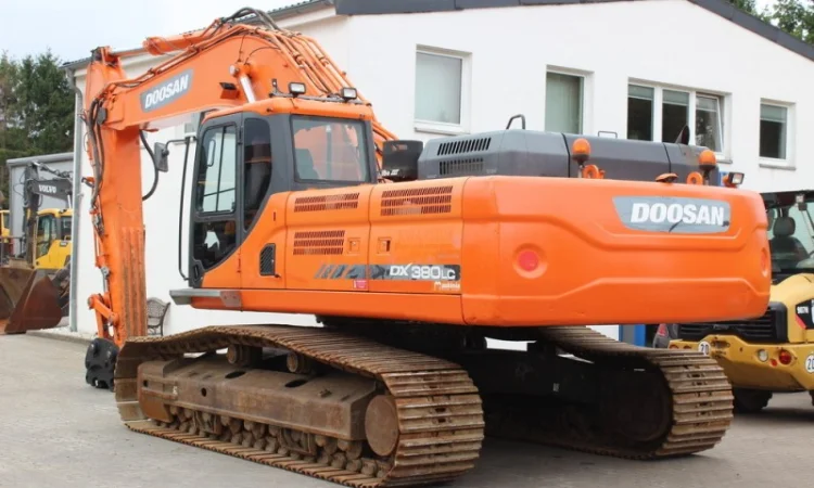 Спецтехника. Гусеничный экскаватор Doosan DX 380 LC-3 - фото № 5