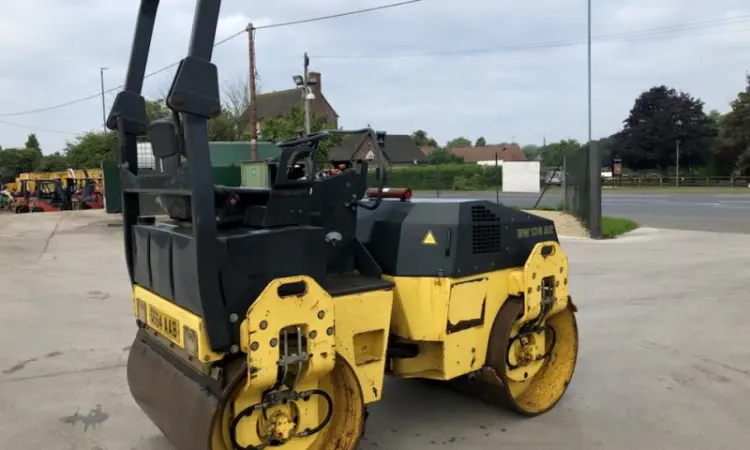 Комбинированный каток Bomag BW 138 AD - фото № 2