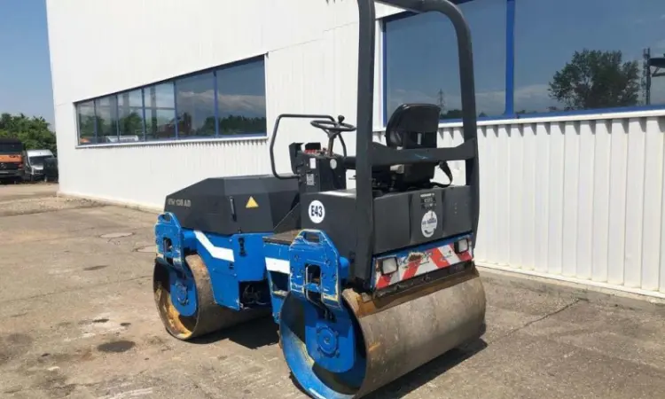 Комбинированный каток Bomag BW 138 AD. Строительная техника б/у - фото № 2