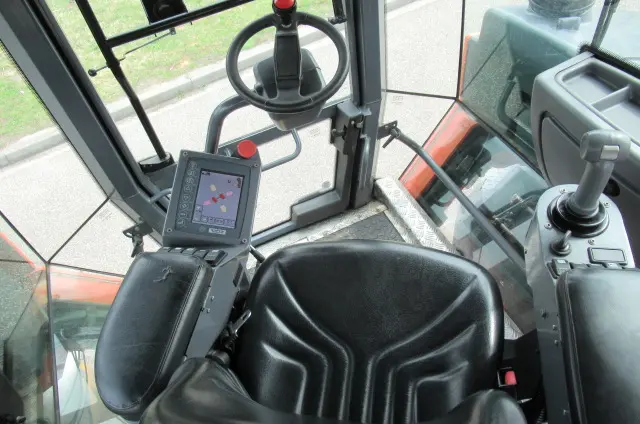 Комбинированный каток Hamm DV90VT - фото № 3
