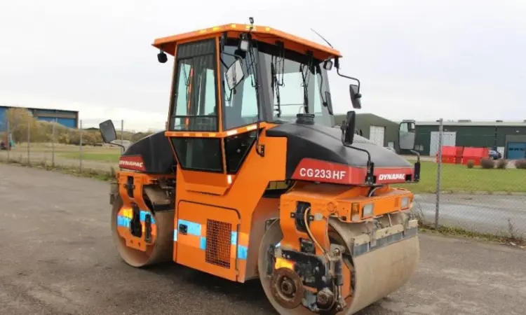 Дорожный каток Dynapac CG 233 HF - фото № 1