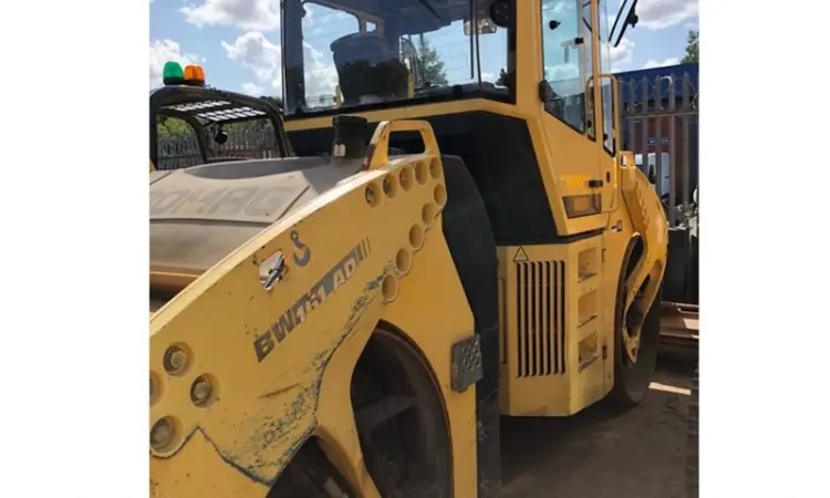Двухвальцевый каток Bomag BW 161 - фото № 1