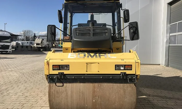 Каток Тандемный Bomag BW 174 AС - фото № 1