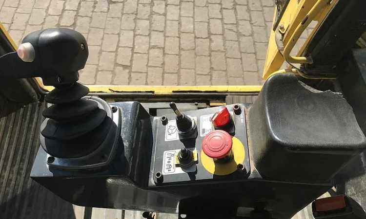 Каток Тандемный Bomag BW 174 AС - фото № 13