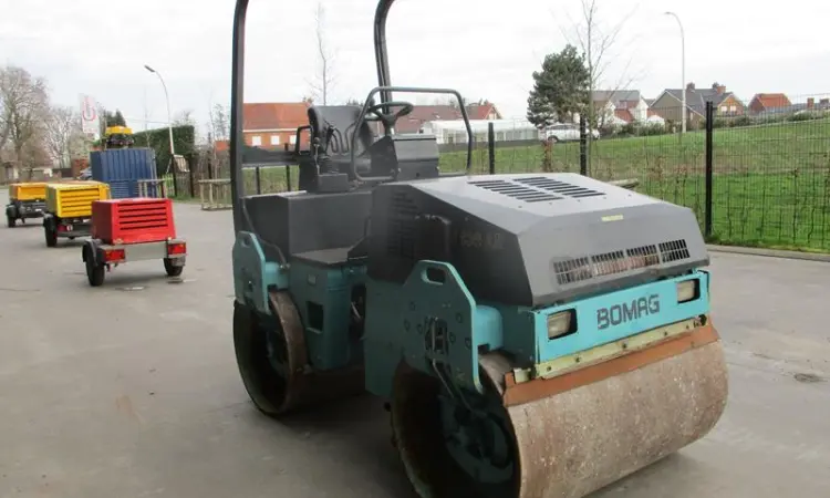 Комбинированный каток Bomag BW 138 AD. Спецтехника б/у - фото № 1