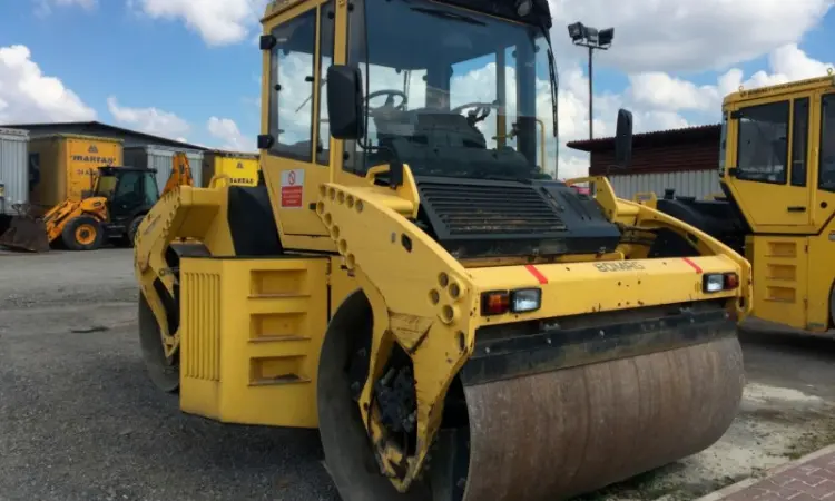 Тандемный каток Bomag BW 202 AD-4 - фото № 5