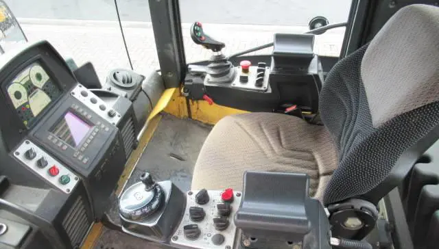 Тандемный каток Bomag BW 174 A P AM 3ASP - фото № 2