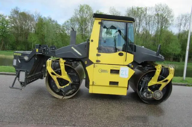 Тандемный каток Bomag BW 174 A P AM 3ASP - фото № 7
