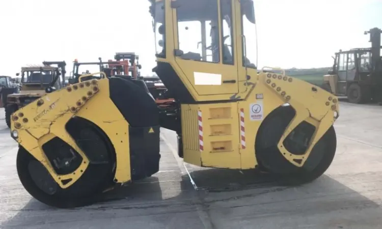 Комбинированный каток Bomag BW 161AD 4 - фото № 6