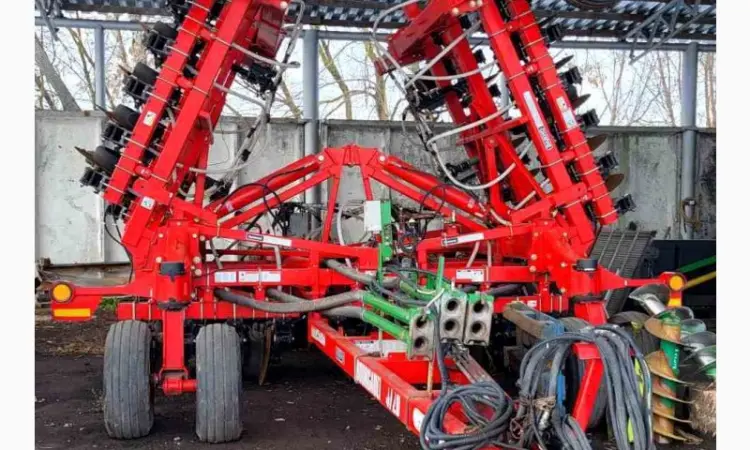 Посевной комплекс BOURGAULT 3720-30 с бункером 1910 John Deere - фото № 1