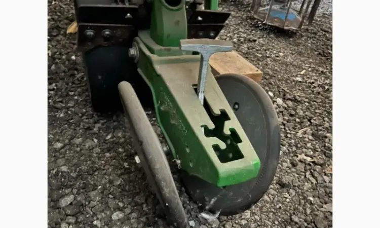 Сівалка точного висіву пневматична John Deere 1785 - фото № 10
