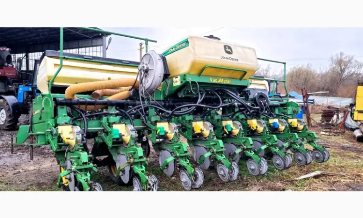 Сівалка просапна John Deere 2126 8-ми рядкова пневматична - фото № 1