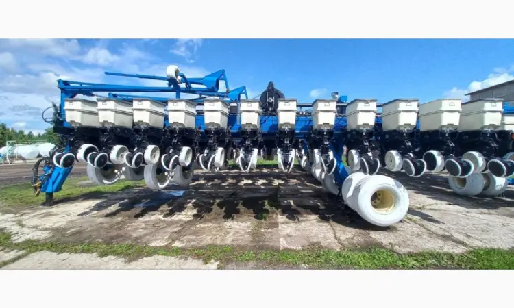 Сівалка точного висіву пневматична KINZE 3700 Precision Planting 24р - фото № 20