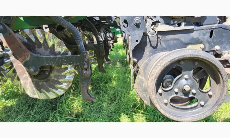 Сівалка точного висіву Great Plains YP-1625AHD з precision planting - фото № 6