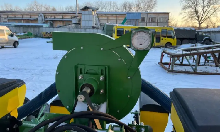Пневматична сівалка точного висіву VPS-8. Соняшник/кукурудза/соя. Виробник - фото № 7