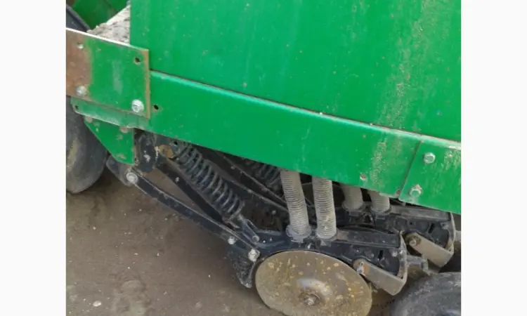 Сеялка JOHN DEERE 455 9 м - фото № 3