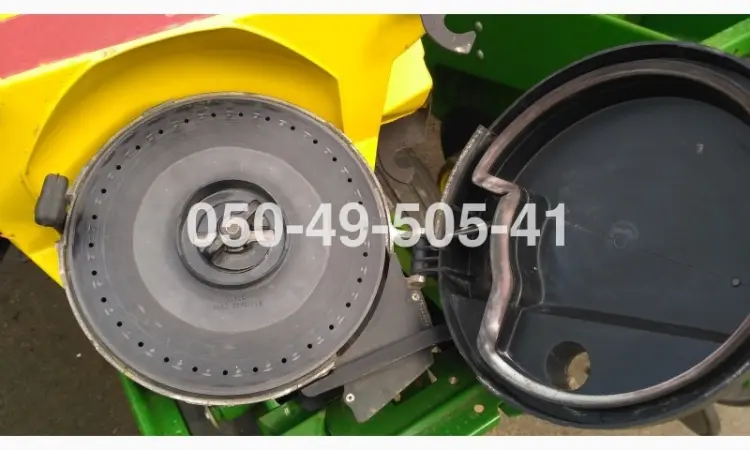 В наявності сівалка під соняшник John Deere 7200 Джон Дір 7200 8 рядкова - фото № 6