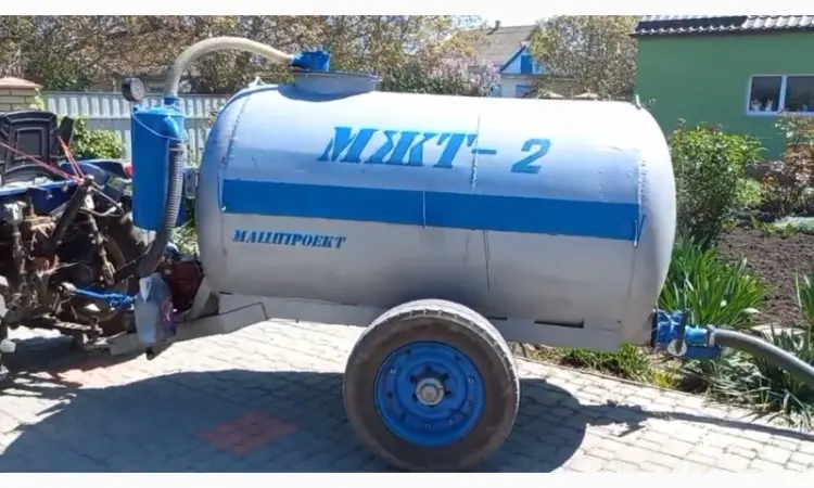 Бочка МЖТ-2 асенізаційна з розкидачем - фото № 1
