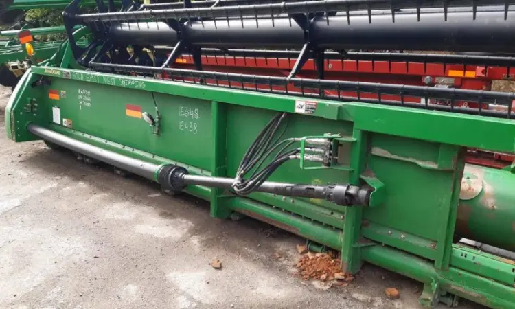 Жниварка John Deerе 635F Hydra-Flex 10 - фото № 4
