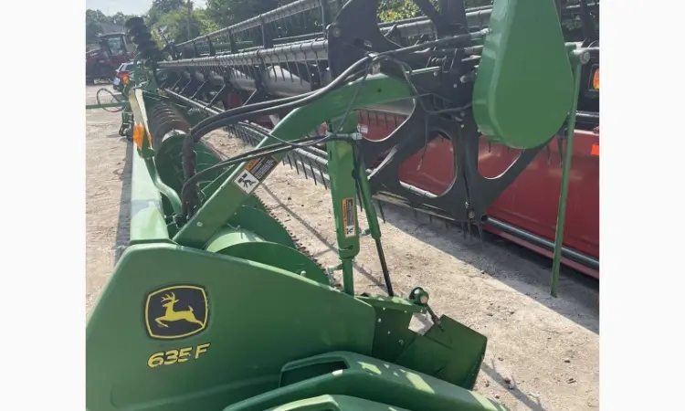 Жниварка John Deerе 635F Hydra-Flex 10 - фото № 18