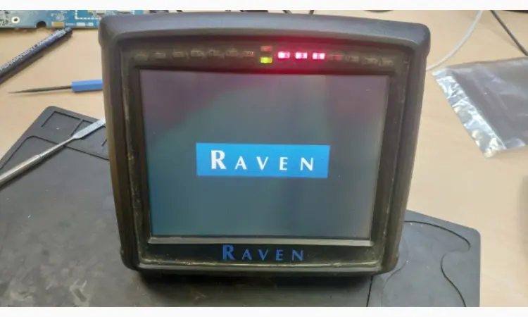 Замена сенсора(тачскрина дисплея) параллельное вождение Raven Cruizer 1 и 2 - фото № 4