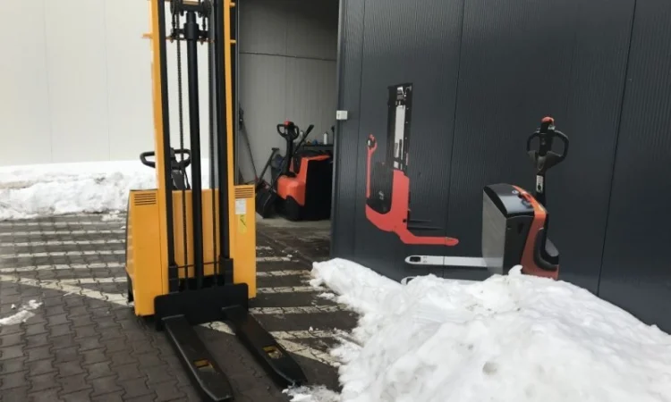 Штабелер электрический поводковый LIFTER 1, 2т 3, 5м - фото № 1