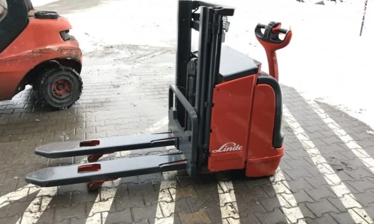Штабелер електричний LINDE L14 1, 4т 1.5м-висота підйому - фото № 3