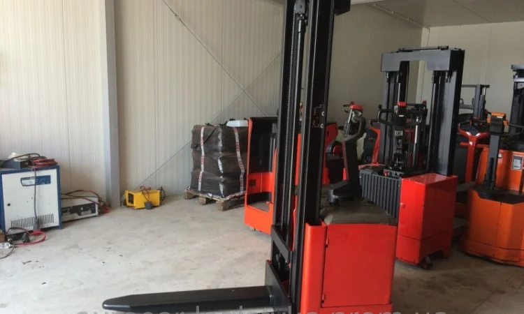 Штабелер электрический MANITOU 1, 3т 3, 3м-висота подй - фото № 1