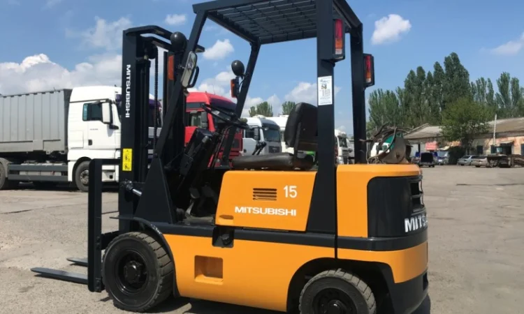 Вилочный газ-бензиновый автопогрузчик Mitsubishi FG15-F25 на 1.5 тонны - фото № 3