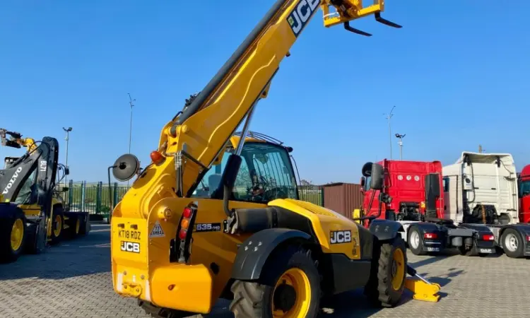 Розмитнений телескопічний навантажувач JCB 540-140 - фото № 15